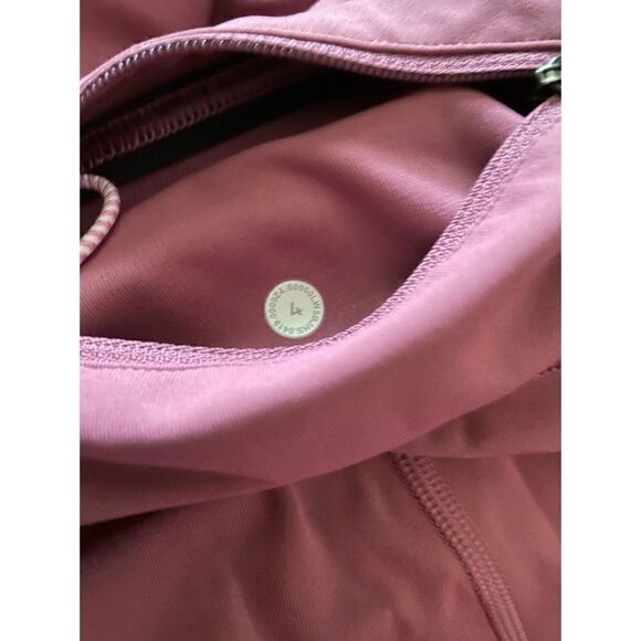 Lululemon Speed Up Tight 28" *Full-On Luxtreme
Moss Rose Size 4/ Excellent - Picture 8 of 10